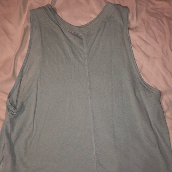 Tank top - Picture 2 of 3